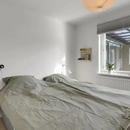 4 Bedroom Beautiful In Dom wakacyjny *