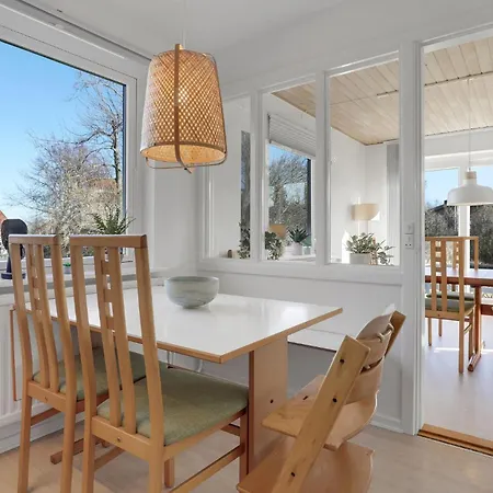 4 Bedroom Beautiful In Allinge-Sandvig