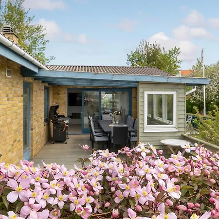 4 Bedroom Beautiful In